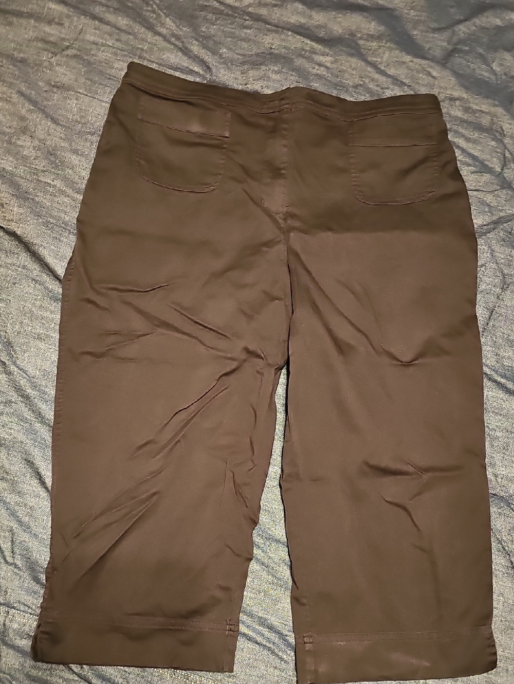 Black Chicos Sz 2 Capris
